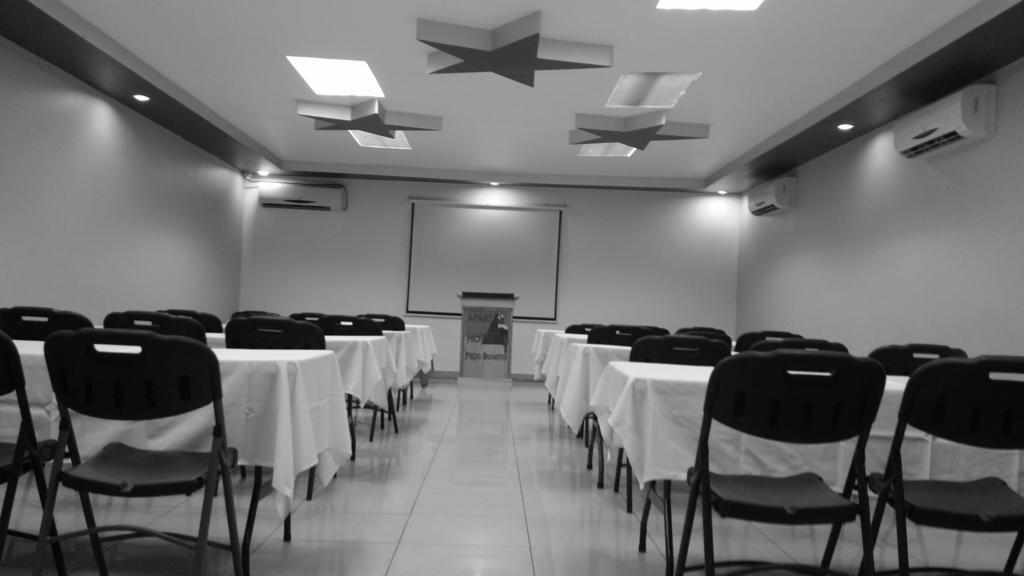 Apart Hotel Pico Bonito La Ceiba Exterior photo
