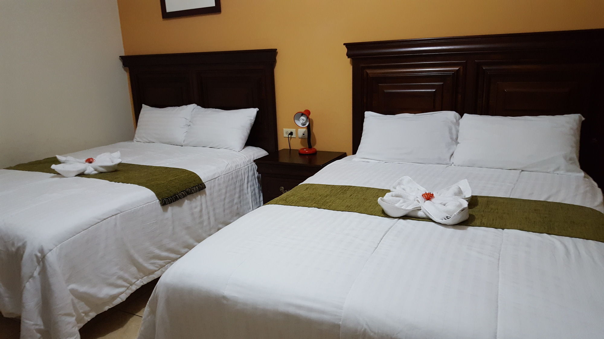 Apart Hotel Pico Bonito La Ceiba Exterior photo